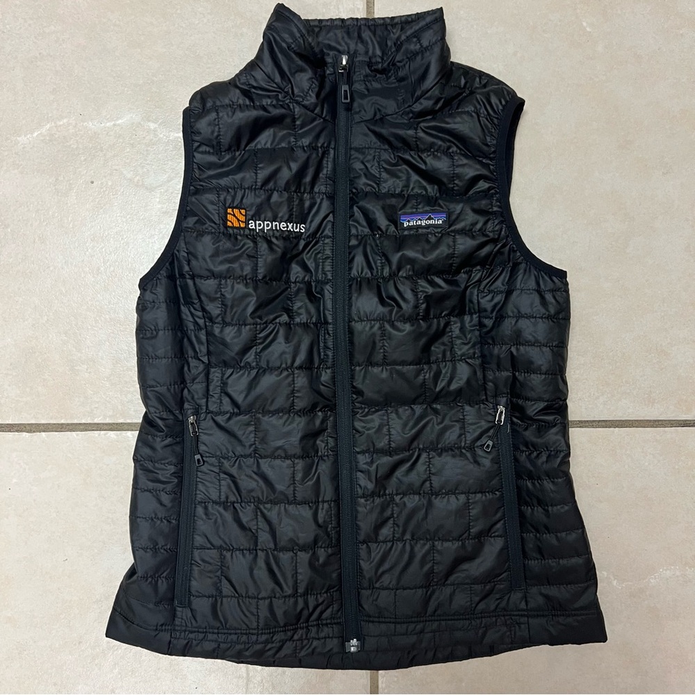 Patagonia Women's Black Insulated Vest Hiking Camping Warm Nano Puff Vest